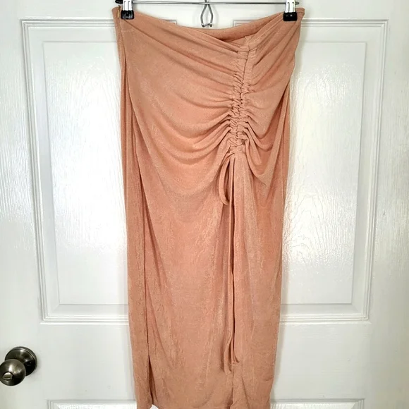 Long sleeve bodysuit & drawstring ruched skirt set sz Medium - Picture 2 of 4